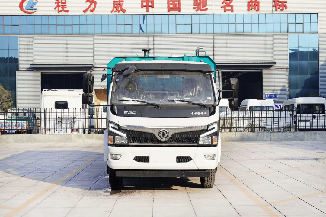 東風多利卡干濕兩用吸塵車